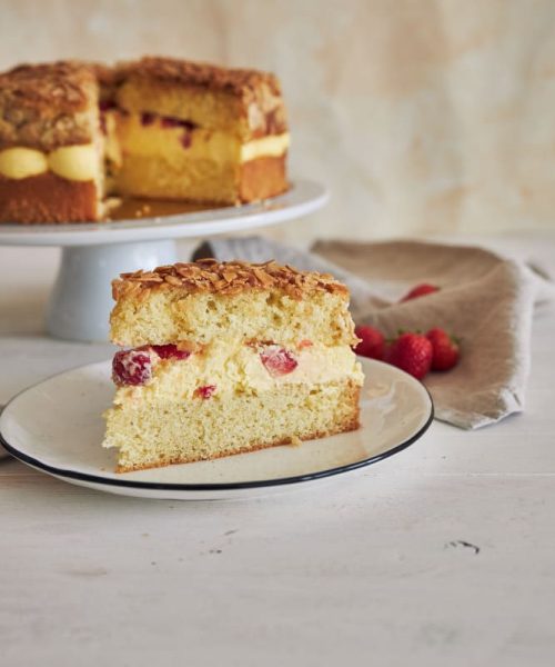 bolo de fubá com goiabada